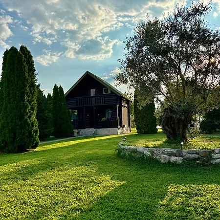 Wooden House - Imanje Terzic Prázdninový dům Podgorica