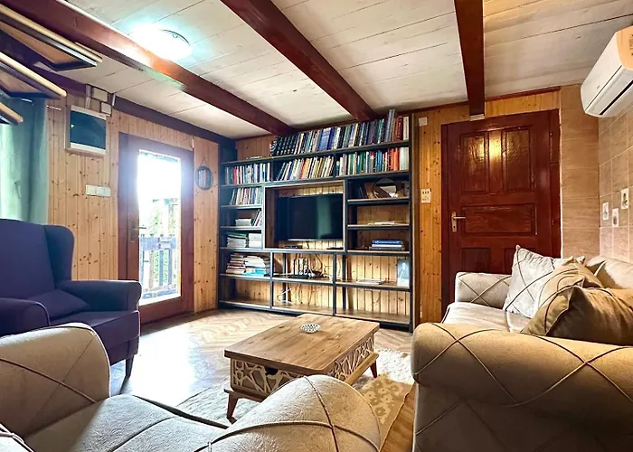 Wooden House - Imanje Terzic * بودغوريتْسا