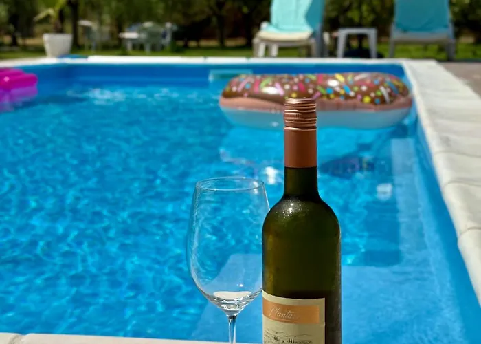 بيت للعطل Wooden House - Imanje Terzic بودغوريتْسا