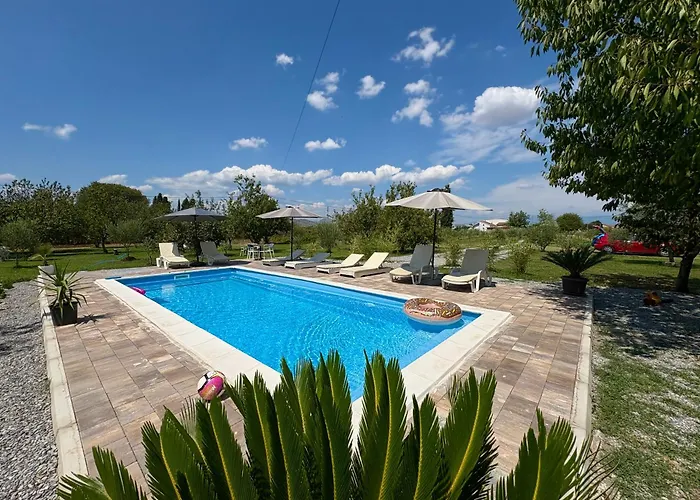 Wooden House - Imanje Terzic بودغوريتْسا